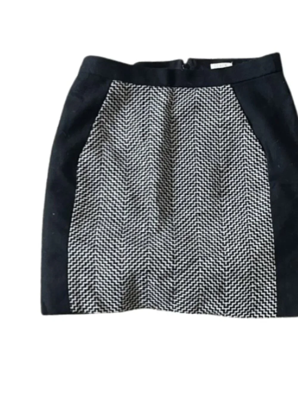 J.Crew mini skirt features central black and ivory herringbone wool panel sz 00